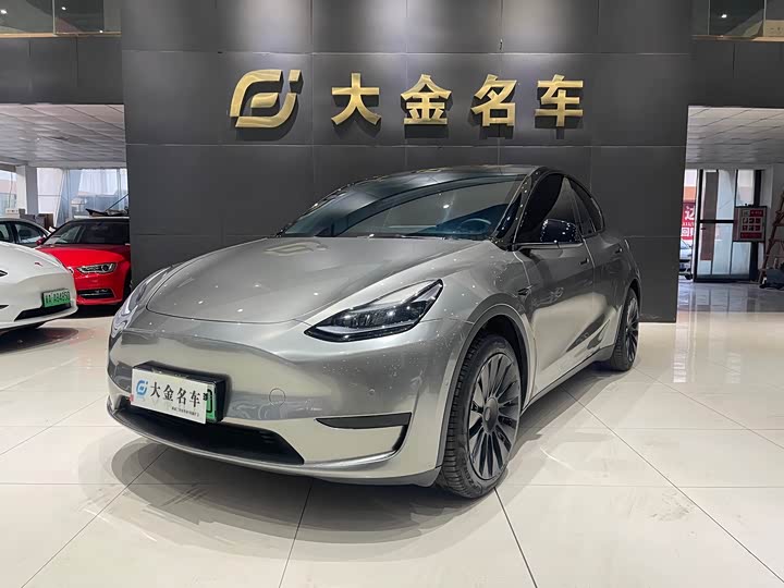 Фото 1 - Tesla Model Y