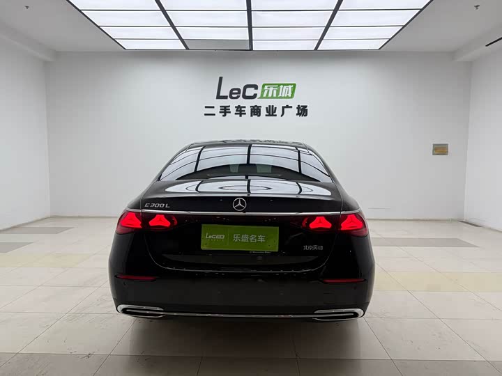 Photo 6 - Mercedes-Benz E-Class