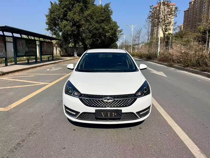 Фото 2 - Chery Arrizo 5