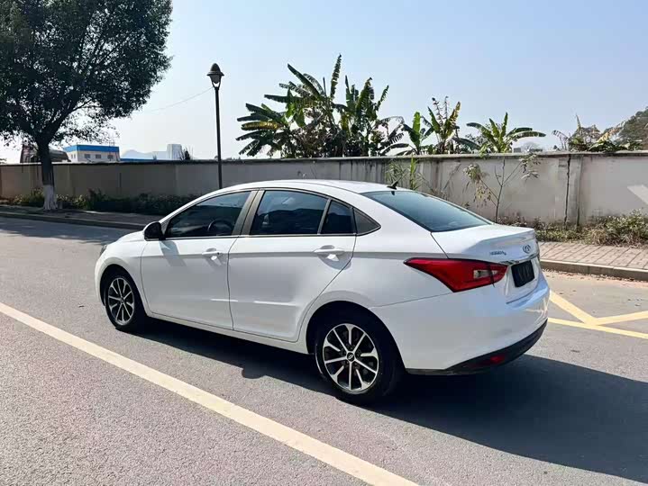 Фото 4 - Chery Arrizo 5