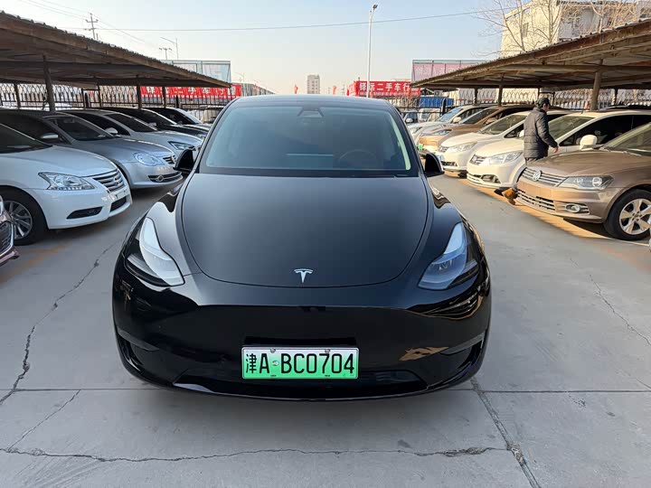 Фото 2 - Tesla Model Y