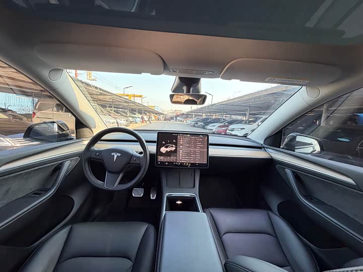 Фото 4 - Tesla Model Y