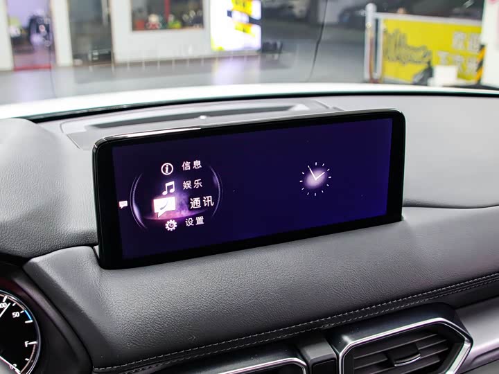 Фото 8 - Mazda CX-5