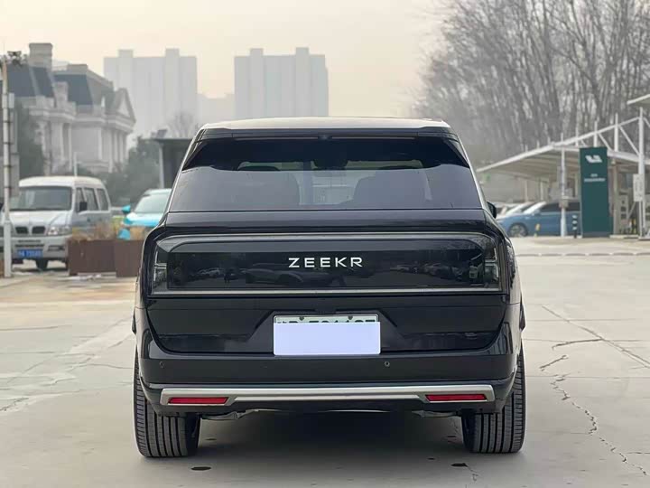 Фото 7 - Zeekr 9X