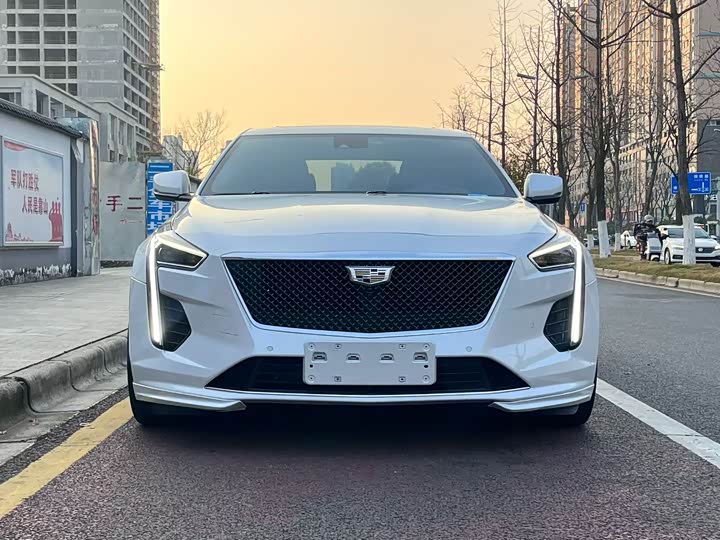 Фото 2 - Cadillac CT6