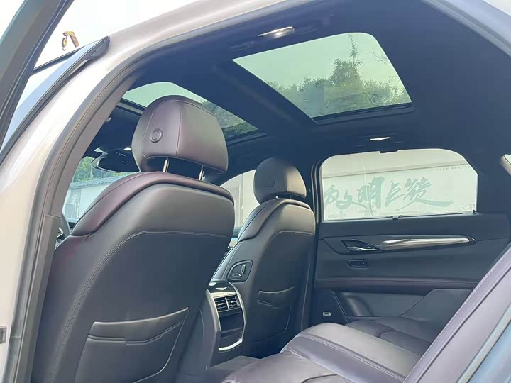 Фото 7 - Cadillac CT6