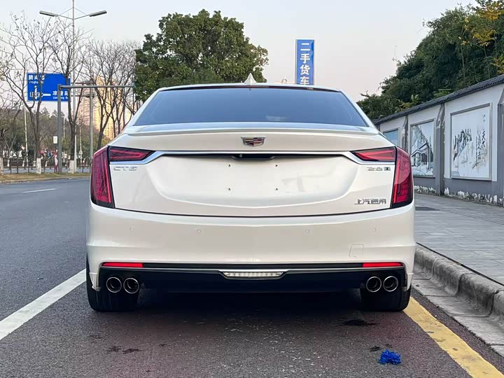 Фото 8 - Cadillac CT6