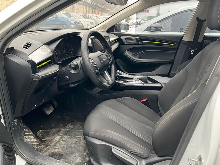 Фото 4 - Roewe i5