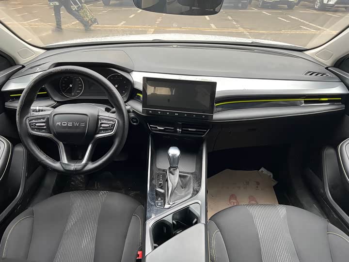 Фото 7 - Roewe i5