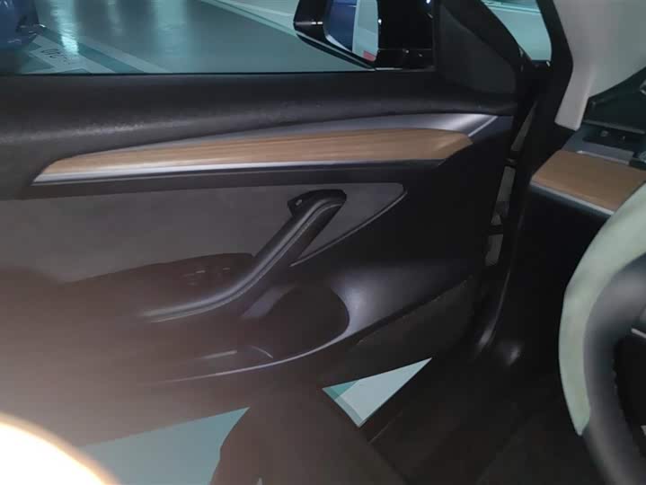 Фото 7 - Tesla Model 3