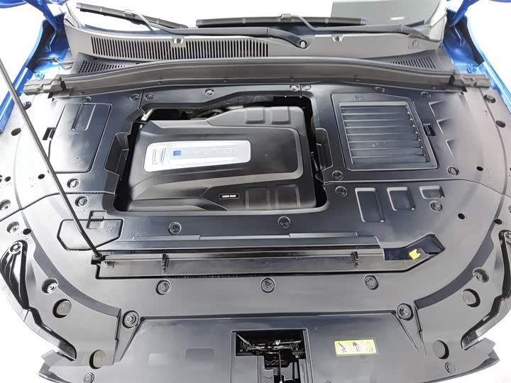 Фото 6 - Bestune T77