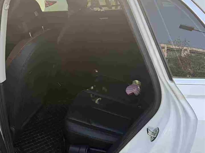 Фото 7 - Audi Q3