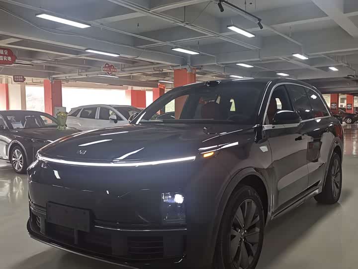 Photo 1 - LiXiang L6