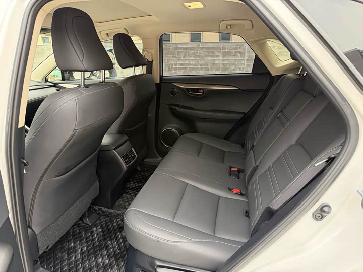 Фото 9 - Lexus NX