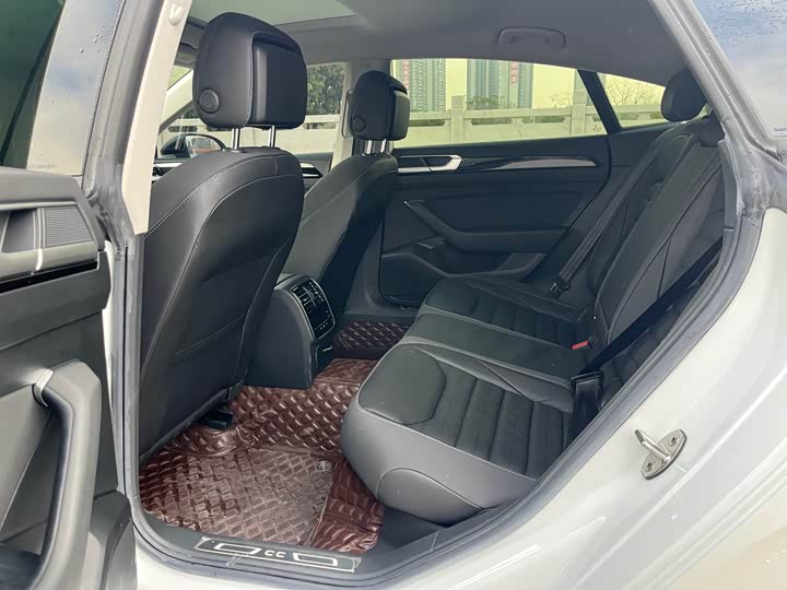 Фото 6 - Volkswagen CC