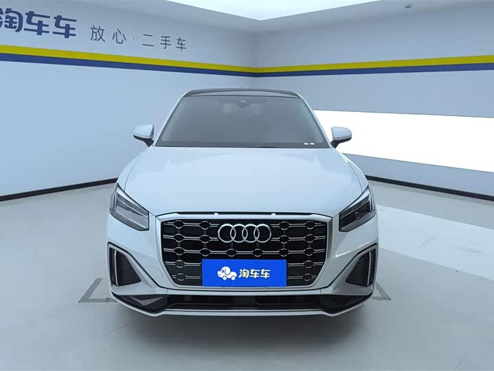 Фото 2 - Audi Q2L