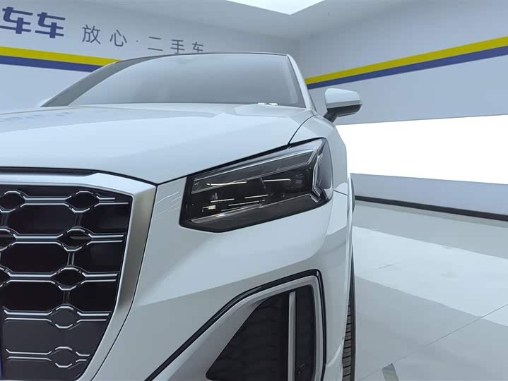 Фото 5 - Audi Q2L