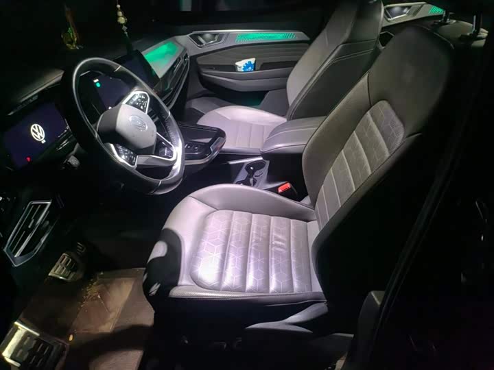 Фото 2 - Volkswagen Talagon