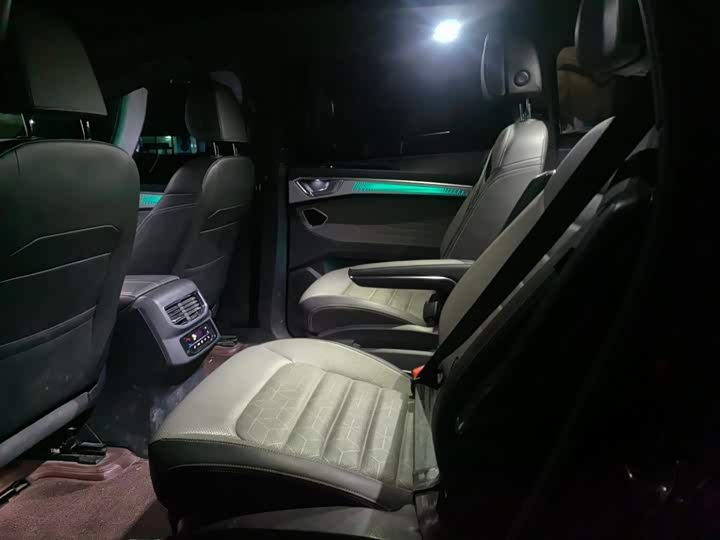 Фото 4 - Volkswagen Talagon