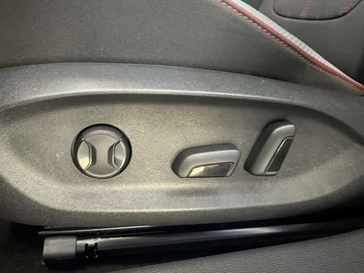 Фото 9 - Volkswagen Lamando L