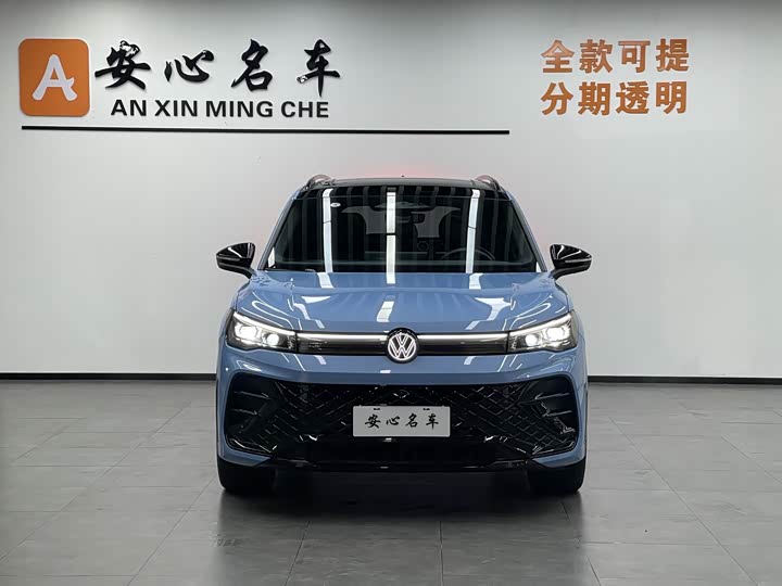 Фото 2 - Volkswagen Tiguan L Pro