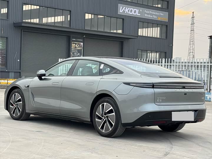 Фото 3 - Exeed Sterra ES