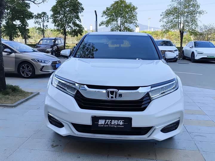 Фото 2 - Honda Avancier