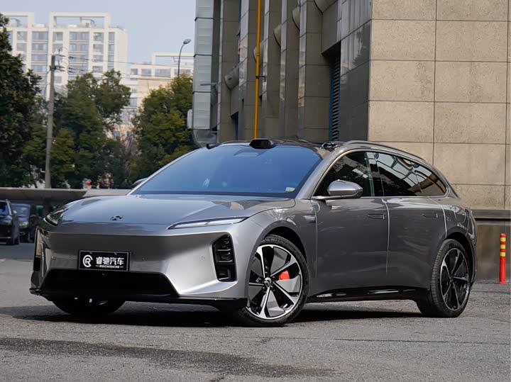 Фото 1 - Nio ET5T