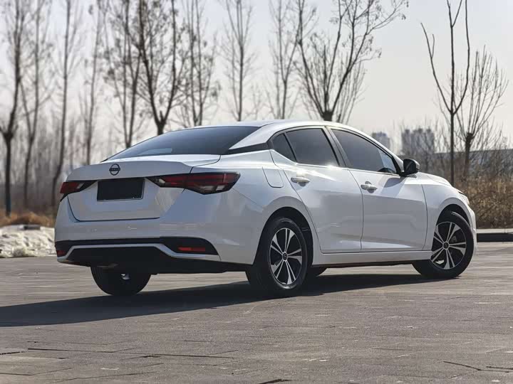 Фото 5 - Nissan Sylphy