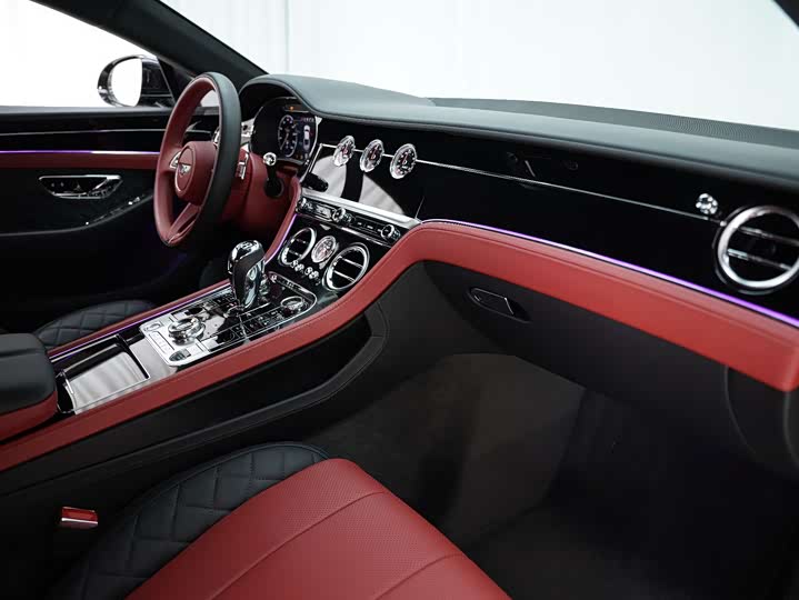 Фото 6 - Bentley Continental GT