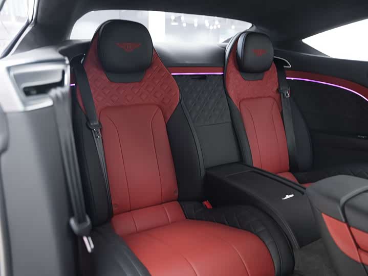 Фото 8 - Bentley Continental GT