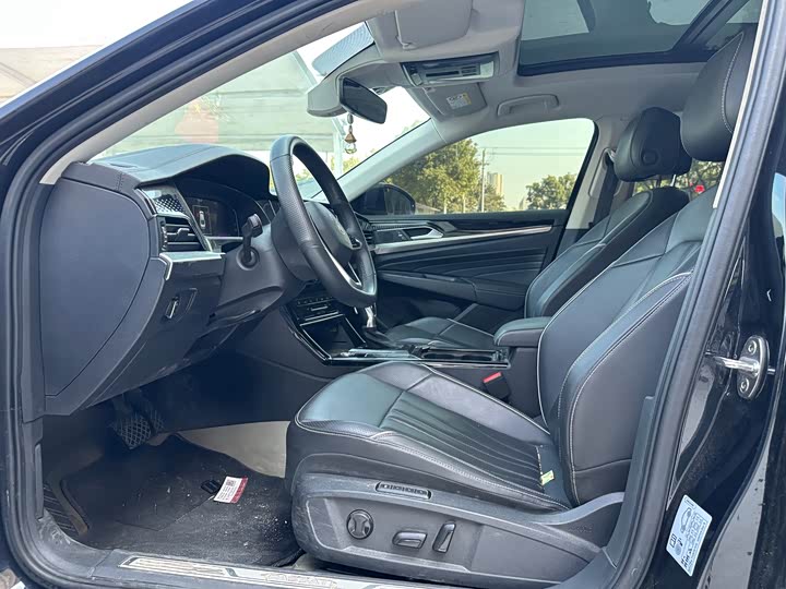 Фото 5 - Volkswagen Passat