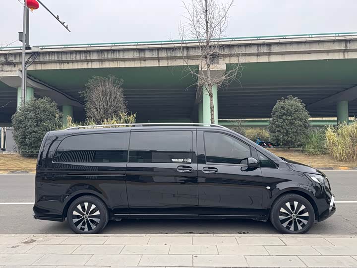 Фото 9 - Mercedes-Benz Vito