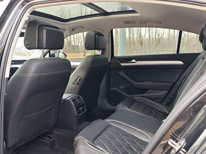 Фото 5 - Volkswagen Magotan GTE Hybrid