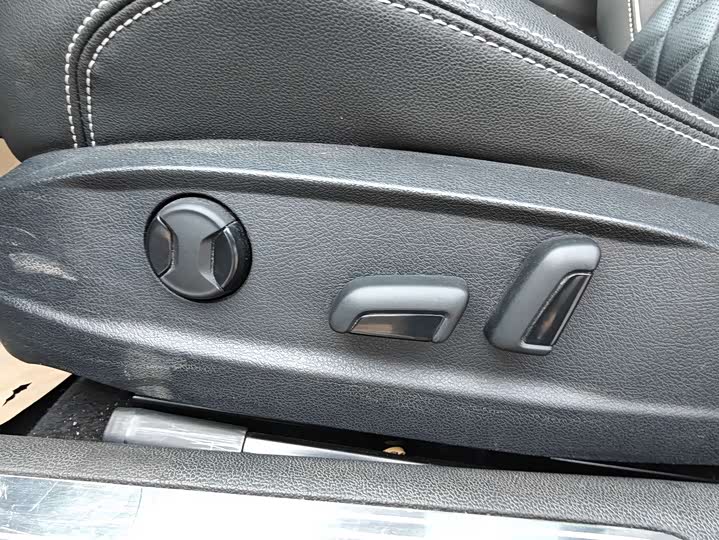 Фото 7 - Volkswagen Magotan GTE Hybrid