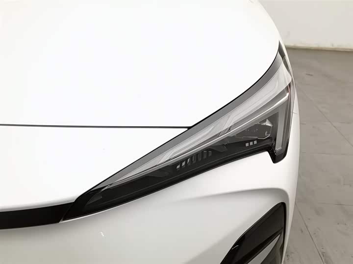 Фото 7 - BAIC Arcfox Alpha T5