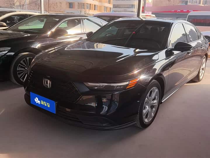 Фото 1 - Honda Accord