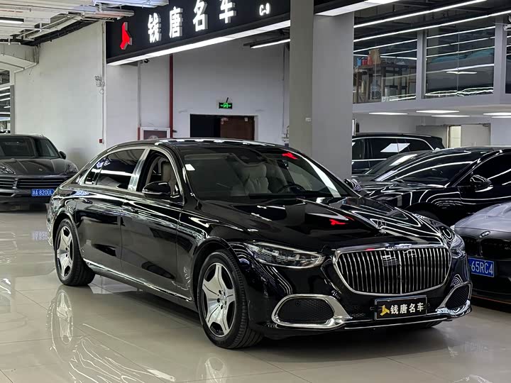 Фото 3 - Mercedes-Benz Maybach S-Class