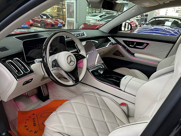 Фото 4 - Mercedes-Benz Maybach S-Class