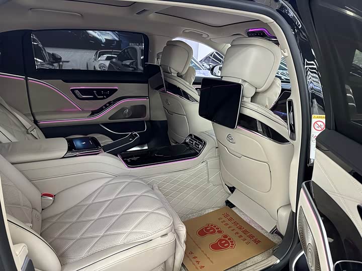 Фото 8 - Mercedes-Benz Maybach S-Class