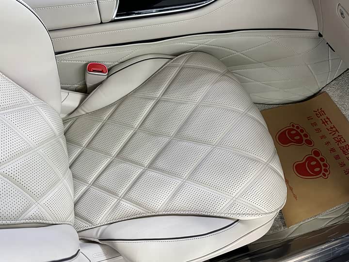 Фото 9 - Mercedes-Benz Maybach S-Class