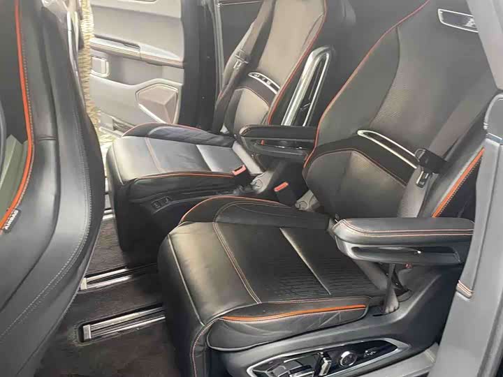 Фото 8 - HiPhi X