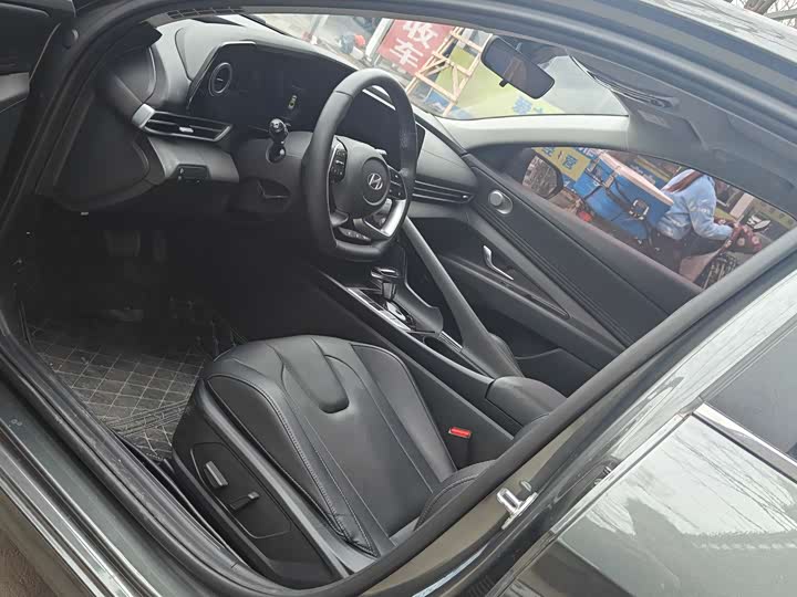 Фото 4 - Hyundai Elantra N line