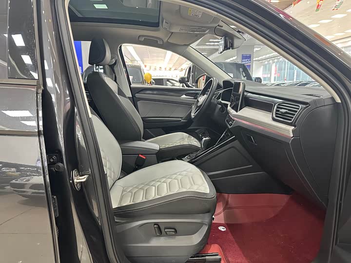 Фото 7 - Volkswagen Tayron