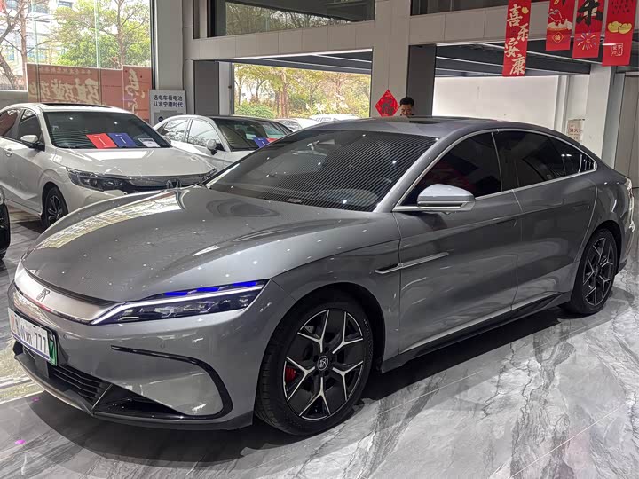 Фото 2 - BYD Han