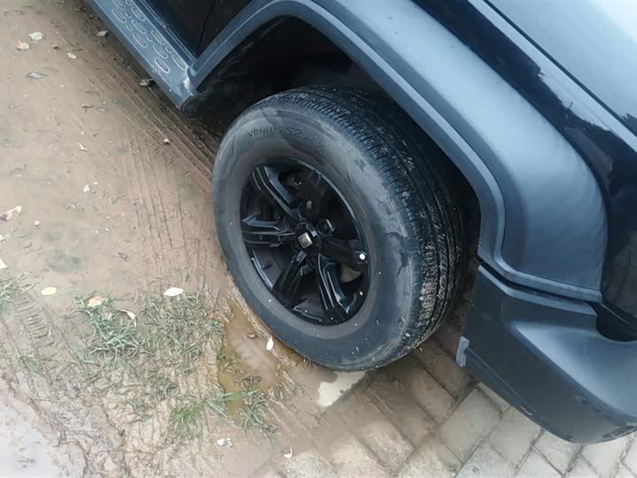 Фото 6 - Tank 300