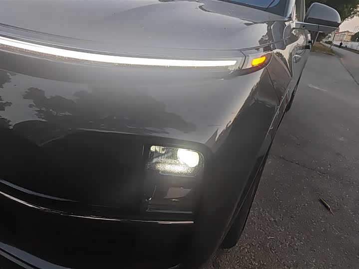 Фото 5 - LiXiang L8