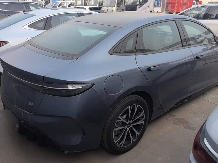 Фото 3 - BYD Seal