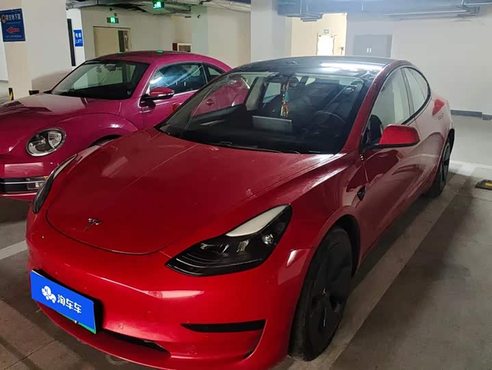 Фото 1 - Tesla Model 3