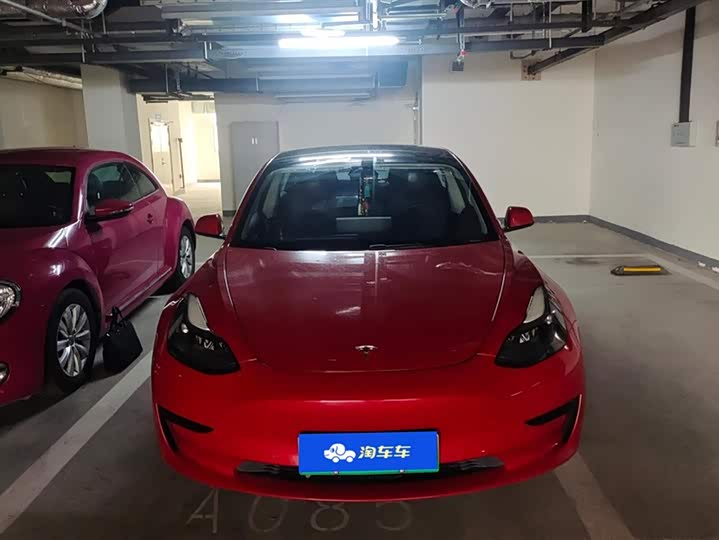 Фото 2 - Tesla Model 3